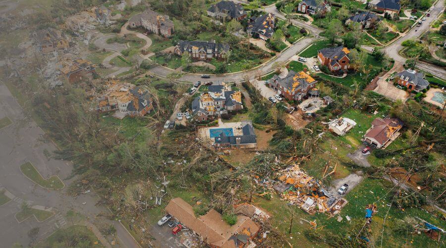 Why choose water damage restoration service for emergency flood repair in Lexington